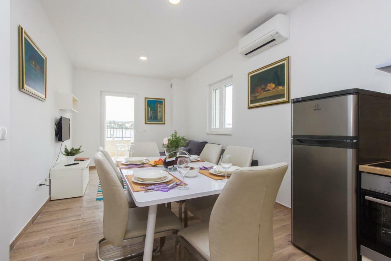 Ferienwohnung Riva Krapanj Exterior foto