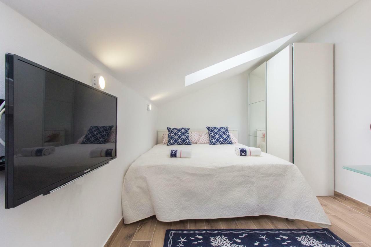 Ferienwohnung Riva Krapanj Exterior foto