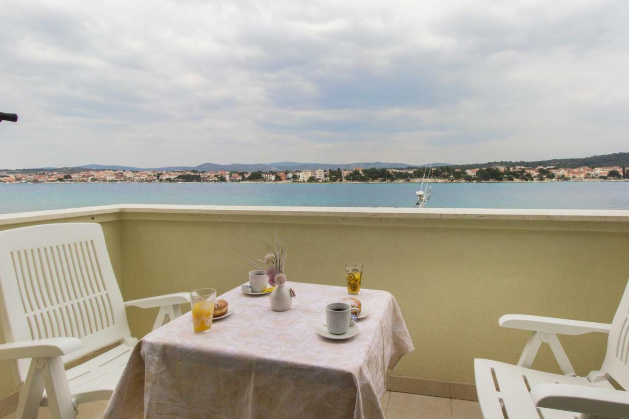 Ferienwohnung Riva Krapanj Exterior foto