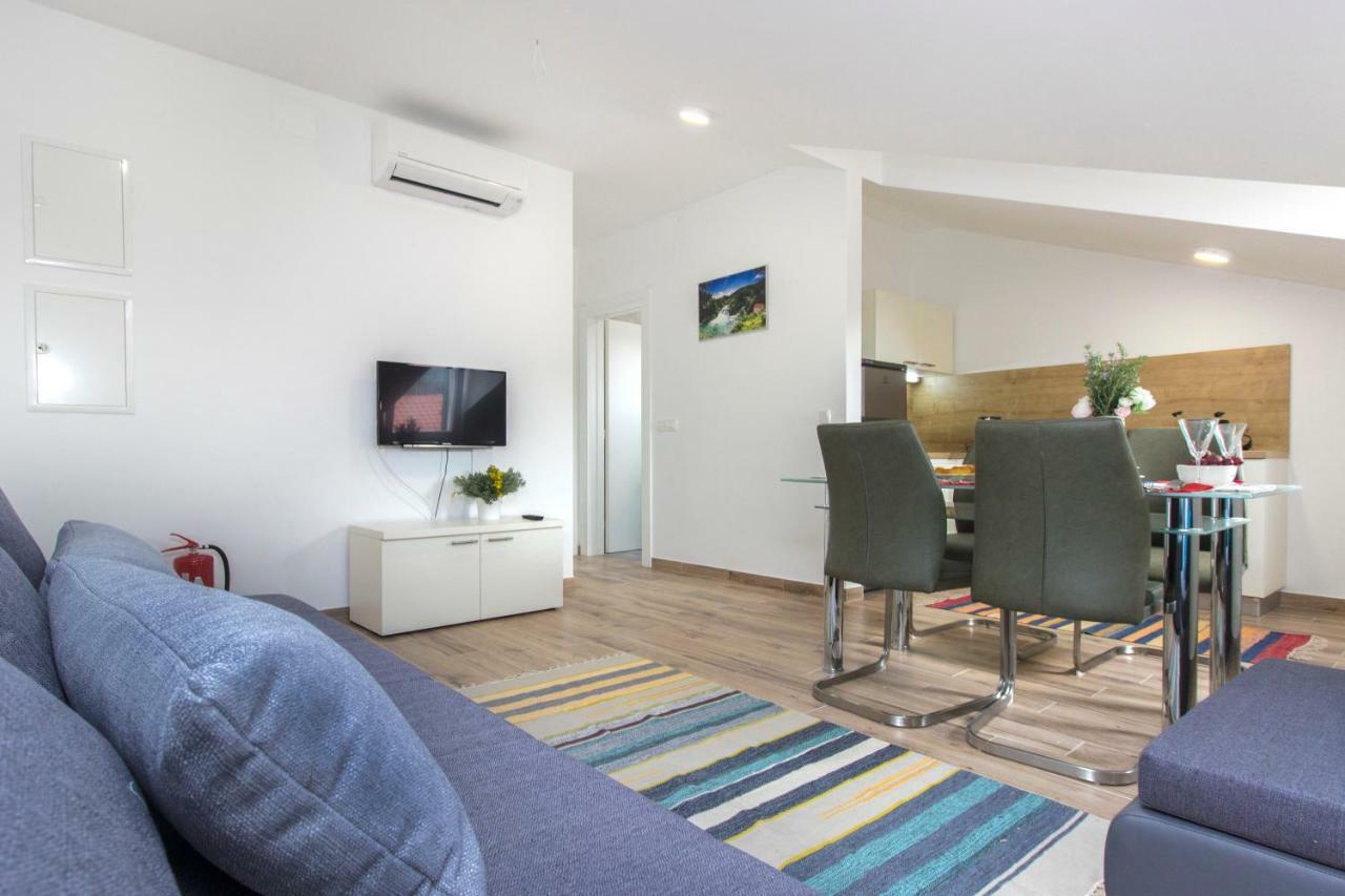 Ferienwohnung Riva Krapanj Exterior foto